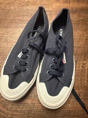 Superga womans Navy Canvas Lace-Up Sneakers